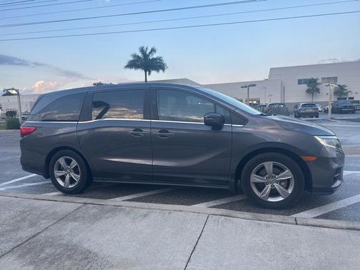 Modern Steel Metallic 2019 Honda Odyssey EX-L