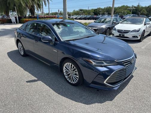 2019 Toyota Avalon Hybrid Limited