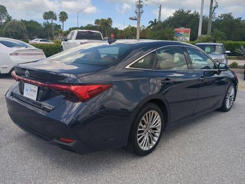 2019 Toyota Avalon Hybrid Limited