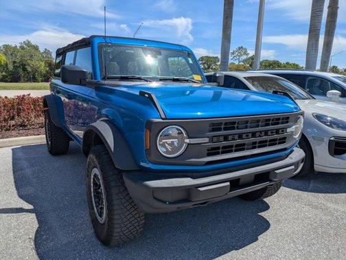 2022 Ford Bronco Base