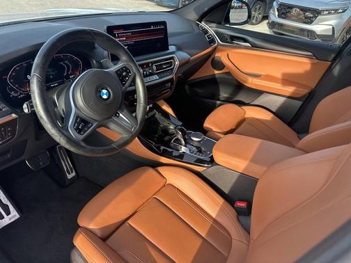 2023 BMW X4 xDrive30i