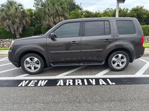 Polished Metal Metallic 2012 Honda Pilot EX