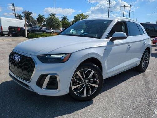 2024 Audi Q5 45 S line quattro Premium