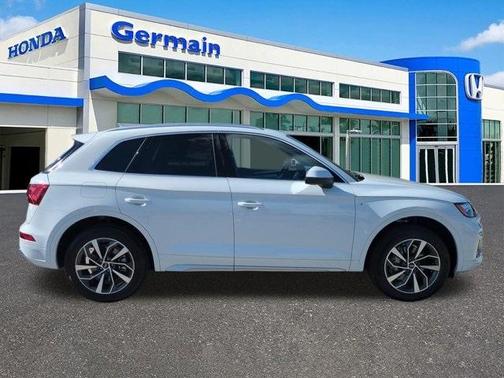 2024 Audi Q5 45 S line quattro Premium