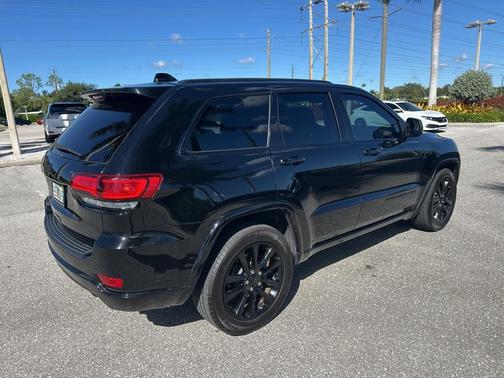 2020 Jeep Grand Cherokee Altitude