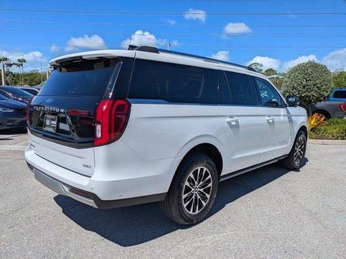 Oxford White 2025 Ford Expedition Max Platinum