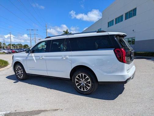 Oxford White 2025 Ford Expedition Max Platinum