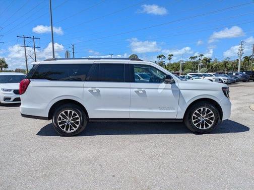 Oxford White 2025 Ford Expedition Max Platinum