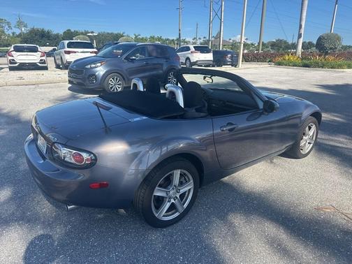 2006 Mazda MX-5 Miata