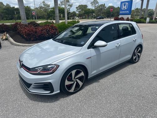 2018 Volkswagen Golf GTI 2.0T SE 4-Door