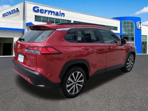 2023 Toyota Corolla Cross XLE