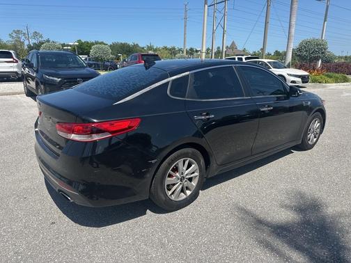 2016 Kia Optima LX
