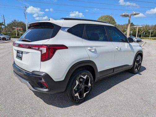 2025 Kia Seltos EX