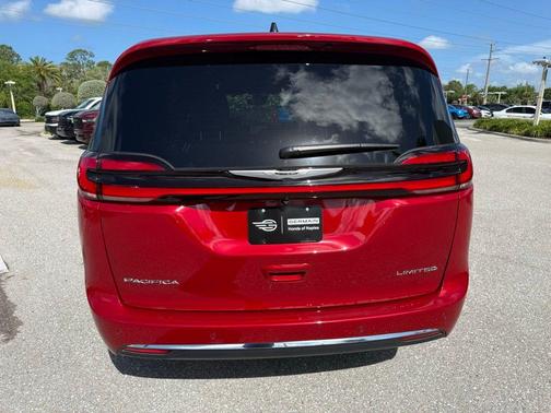 2026 Chrysler Pacifica Limited