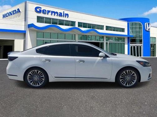 2017 Kia Cadenza SX Limited