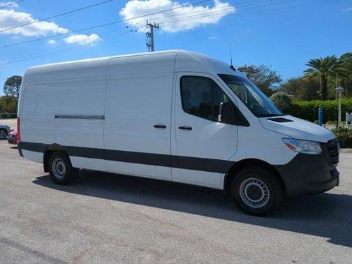 2022 Mercedes-Benz Sprinter 3500 170 WB