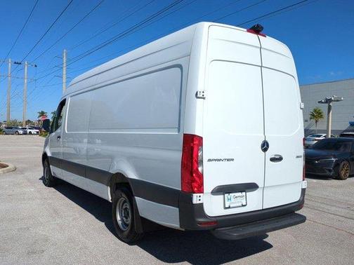2022 Mercedes-Benz Sprinter 3500 170 WB