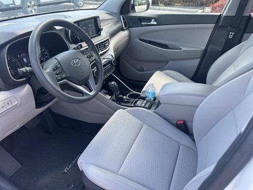 2020 Hyundai TUCSON SE
