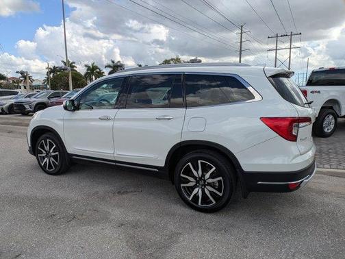 2021 Honda Pilot Touring 8-Passenger