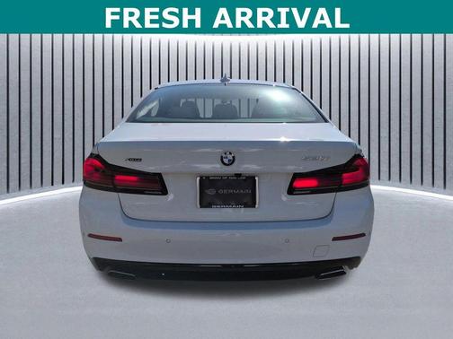 Alpine White 2023 BMW 530 i xDrive
