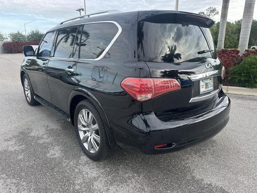2011 INFINITI QX56 Base