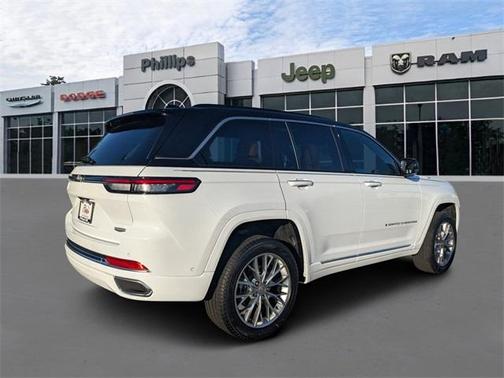 2025 Jeep Grand Cherokee Summit