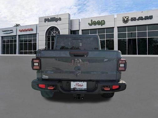 Anvil Clearcoat 2026 Jeep Gladiator Mojave