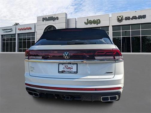 2024 Volkswagen Atlas Cross Sport 2.0T SEL R-Line