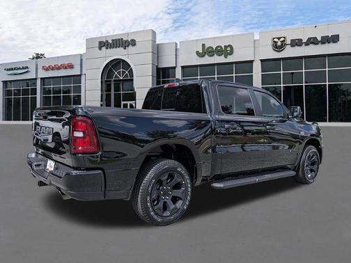 Diamond 2026 RAM 1500 Express