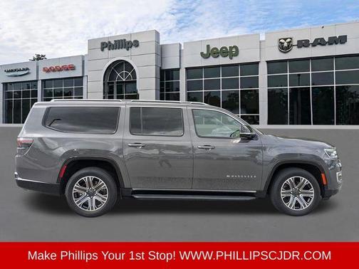 Metallic 2024 Jeep Wagoneer L Series II