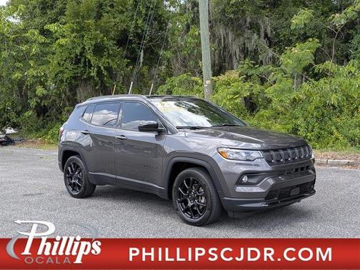 Granite Crystal Clearcoat Metallic 2022 Jeep Compass Latitude