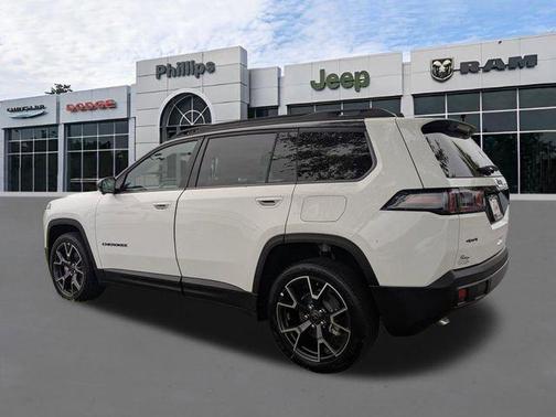 Bright White Clearcoat 2026 Jeep Cherokee Overland
