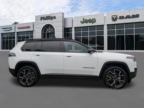 Bright White Clearcoat 2026 Jeep Cherokee Overland