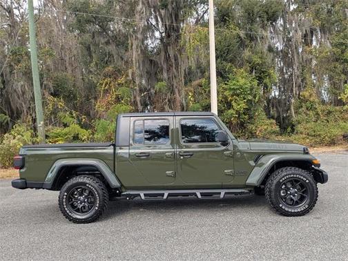 2024 Jeep Gladiator Sport