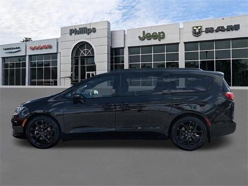 2022 Chrysler Pacifica Limited