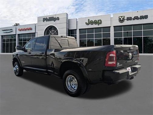 2022 RAM 3500 Laramie