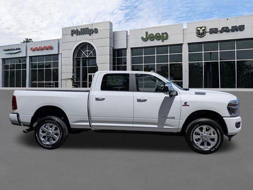 Bright White Clearcoat 2026 RAM 2500 Laramie