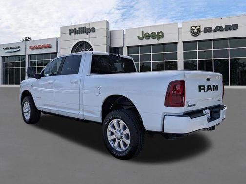 Bright White Clearcoat 2026 RAM 2500 Laramie