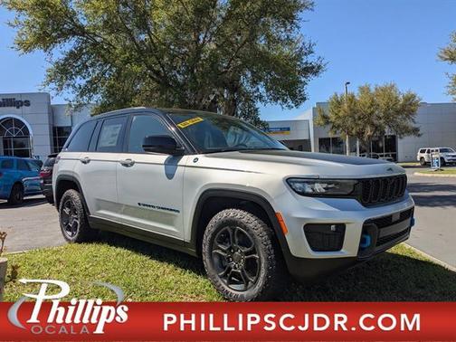 2025 Jeep Grand Cherokee 4xe Trailhawk