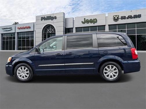 2013 Chrysler Town & Country Touring