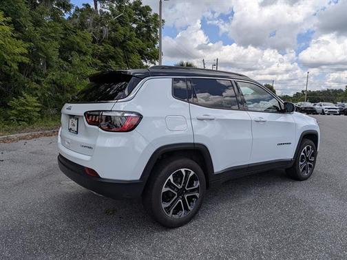 Bright White Clearcoat 2023 Jeep Compass Limited