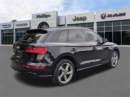 2020 Audi Q5 40 Premium Plus