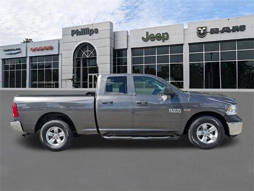 2018 RAM 1500 ST