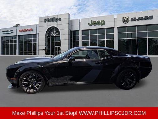 Pitch Black Clearcoat 2020 Dodge Challenger SRT Hellcat
