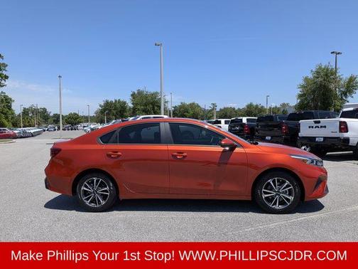 Fire Orange 2022 Kia Forte LXS