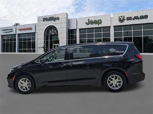 2024 Chrysler Pacifica Touring-L