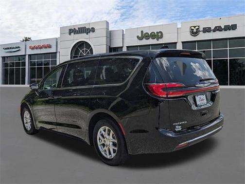 2024 Chrysler Pacifica Touring-L
