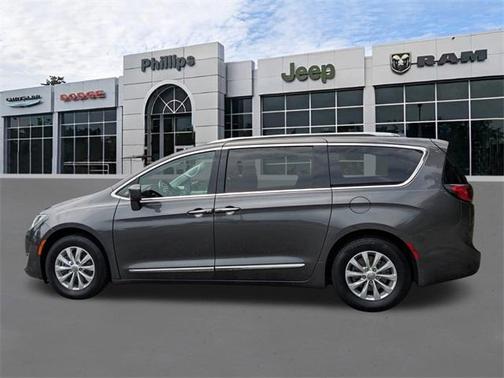 2019 Chrysler Pacifica Touring-L
