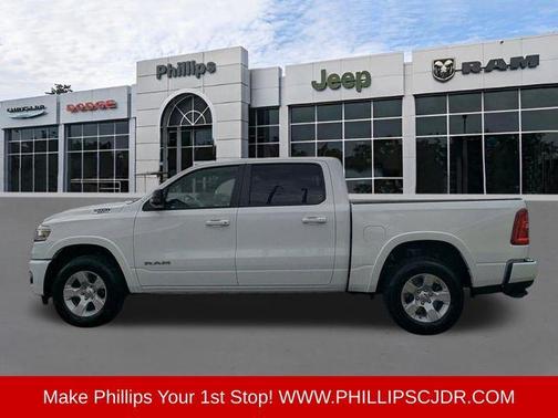 Bright White Clearcoat 2025 RAM 1500 Big Horn