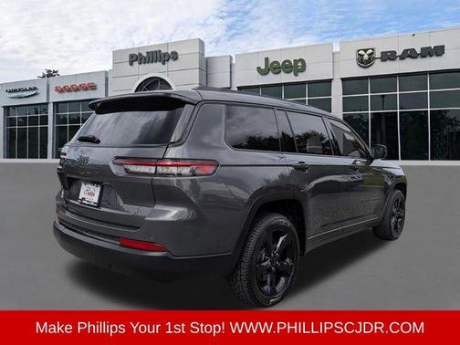 Metallic 2023 Jeep Grand Cherokee L Laredo